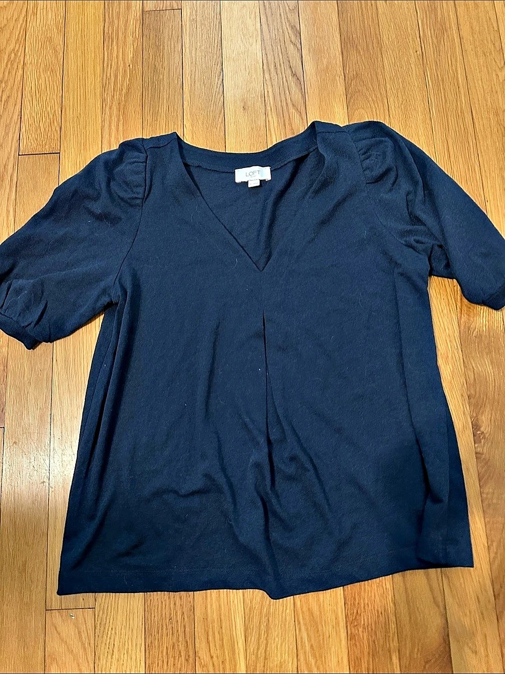 LOFT Outlet Short Sleeve V-Neck Blouse in Blue Size Small